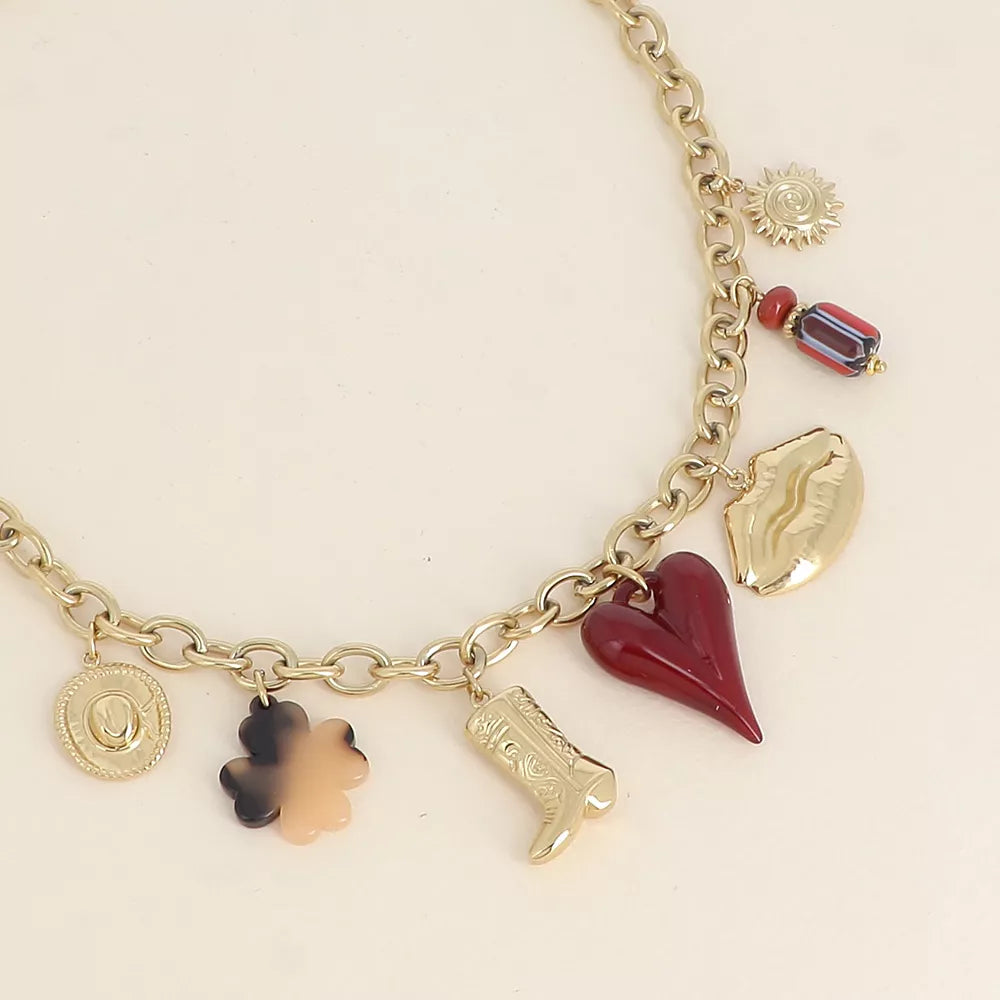 Collier - chapeau, perles en céramique, trèfle et coeur en résine, soleil, botte et bouche