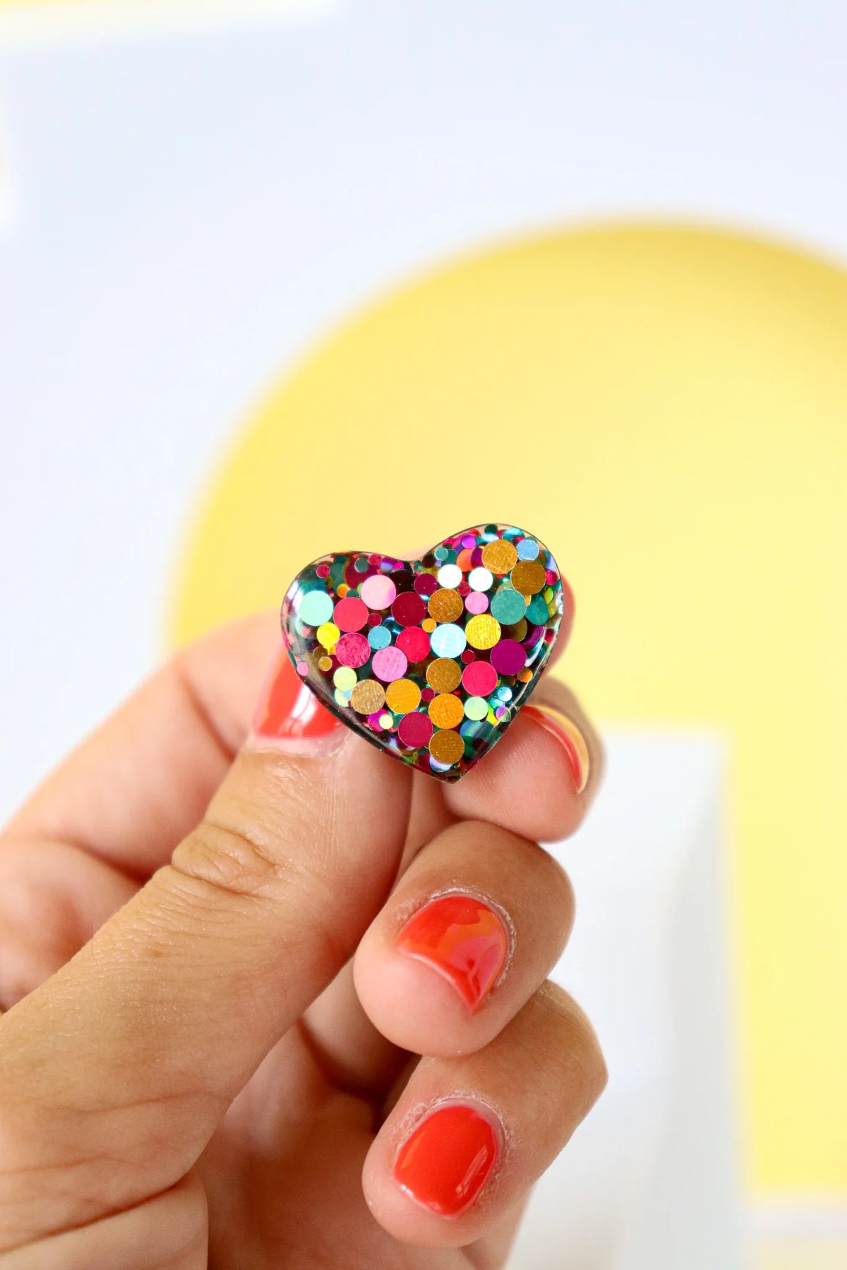 Pin's Grand Coeur Paillettes 2 coloris