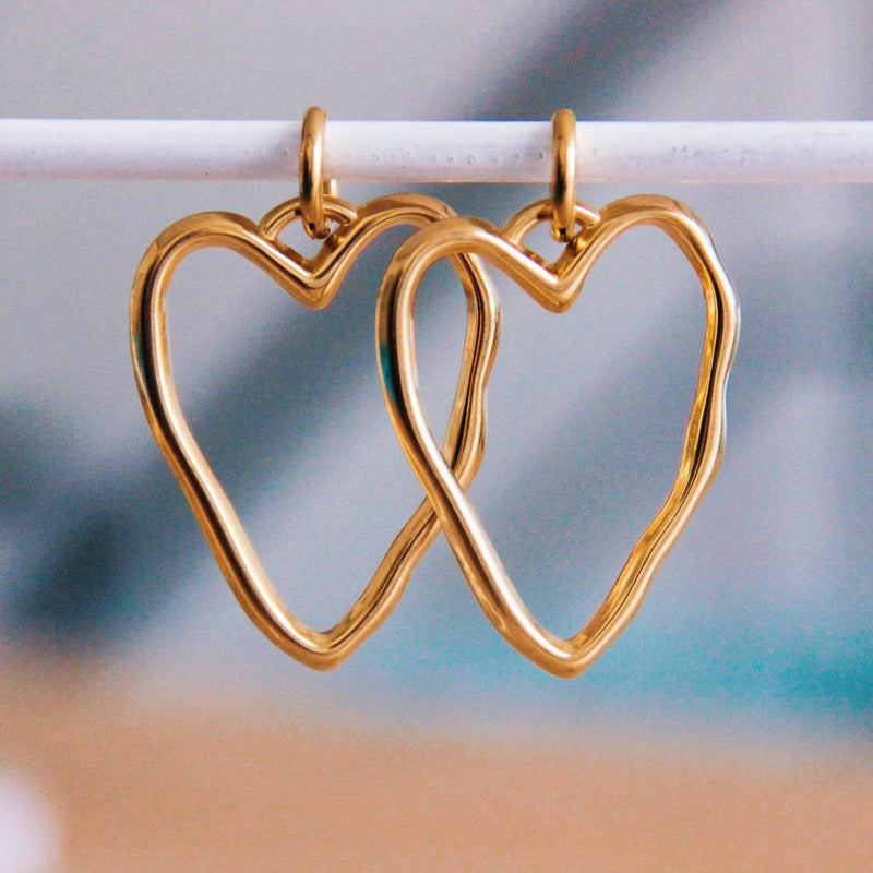 Boucle d'oreille en acier inoxydable avec cœur ouvert XL — doré
