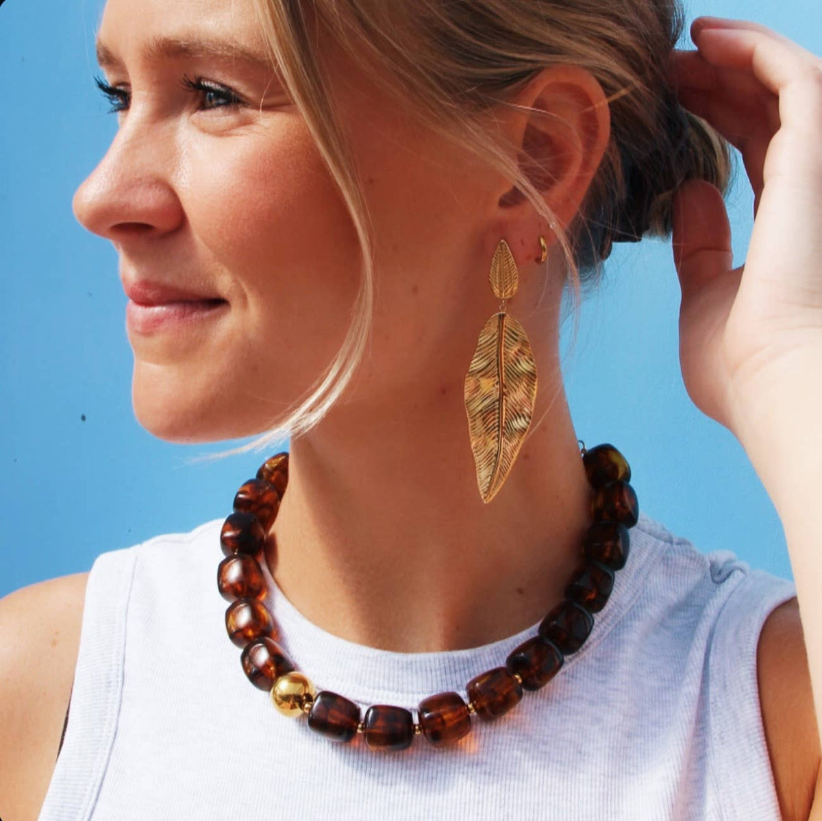 Collier à perles carrées XL - marron moucheté