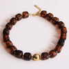 Collier à perles carrées XL - marron moucheté