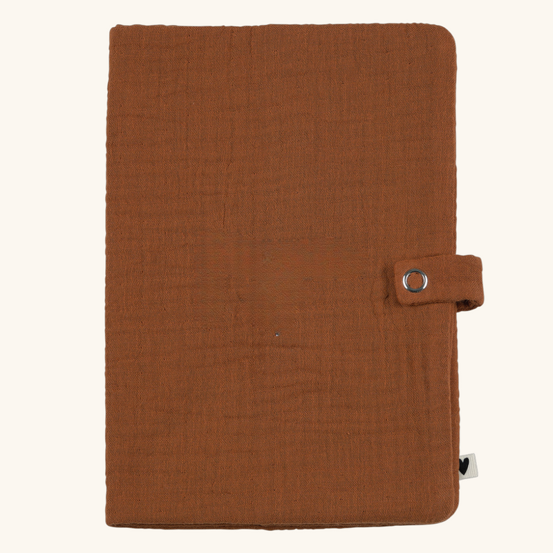 Protège carnet de santé en gaze de coton caramel